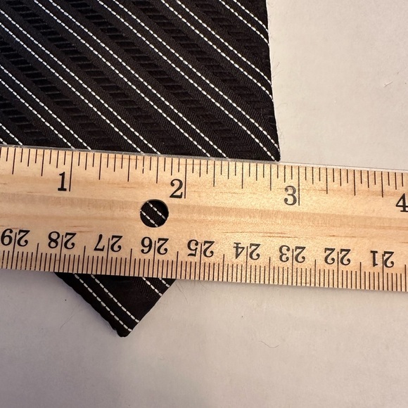 English Laundry Tie Black & White Horizontal Stripe Men’s 100% Silk Necktie - Picture 8 of 8
